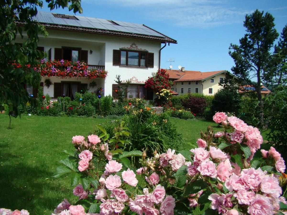 Gaestehaus St. Bartholomae Samerberg Buitenkant foto